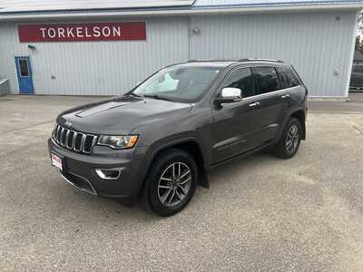 2020 Jeep Grand Cherokee, $20575. Photo 1