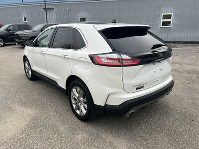 2022 Ford Edge, $24575. Photo 4