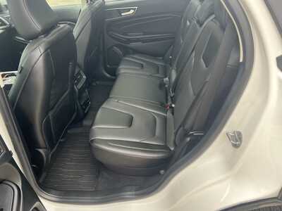 2022 Ford Edge, $24575. Photo 5