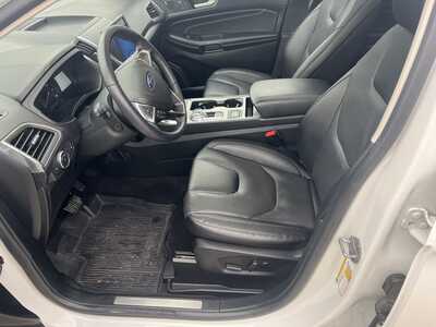 2022 Ford Edge, $24575. Photo 6