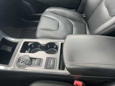 2022 Ford Edge, $24575. Photo 10