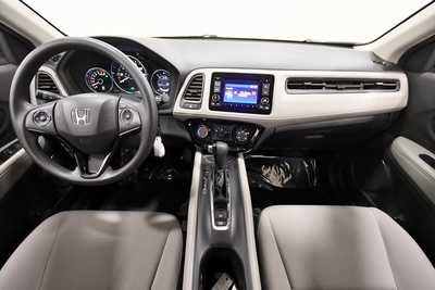 2020 Honda HR-V, $20885. Photo 3