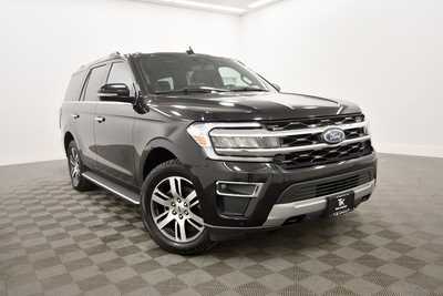 2022 Ford Expedition, $48255. Photo 2
