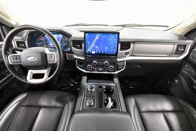 2022 Ford Expedition, $46999. Photo 3