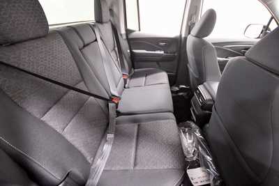 2025 Honda Ridgeline, $40399. Photo 12