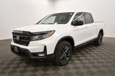 2025 Honda Ridgeline, $42055. Photo 2