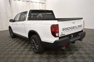 2025 Honda Ridgeline, $42055. Photo 5