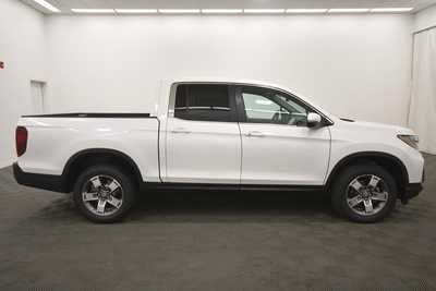 2025 Honda Ridgeline, $45385. Photo 8