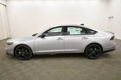 2025 Honda Accord, $36525. Photo 4