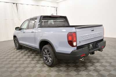 2025 Honda Ridgeline, $42055. Photo 5