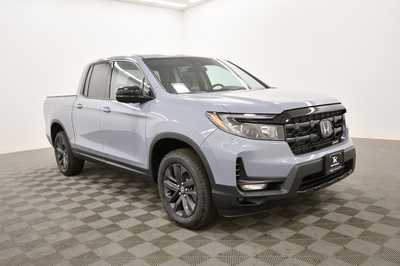 2025 Honda Ridgeline, $42055. Photo 9