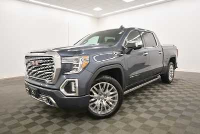 2019 GMC 1500 Crew Cab, $35579. Photo 2