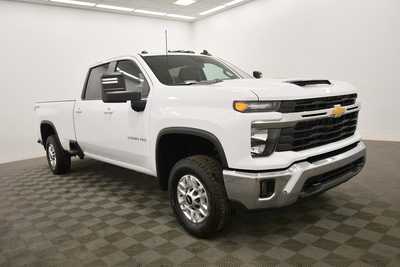 2024 Chevrolet 2500 Crew Cab, $48749. Photo 10