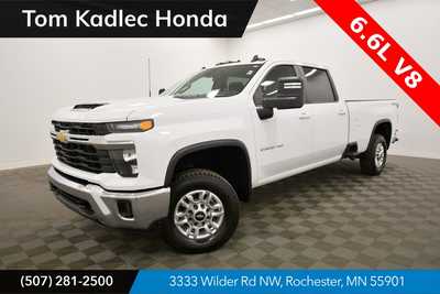 2024 Chevrolet 2500 Crew Cab, $48749. Photo 1