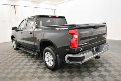 2024 Chevrolet 1500 Crew Cab, $44549. Photo 5