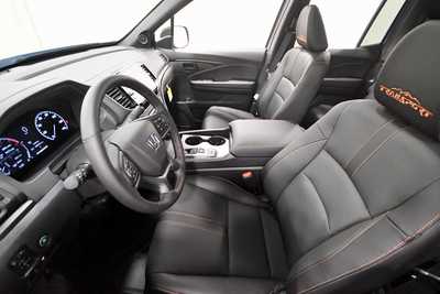 2025 Honda Ridgeline, $47285. Photo 11