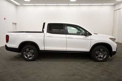 2025 Honda Ridgeline, $47285. Photo 8