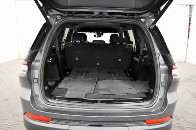2024 Jeep Grand Cherokee L, $35989. Photo 7