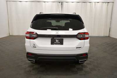 2025 Honda Pilot, $44205. Photo 6