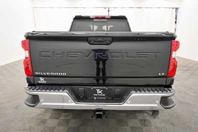 2024 Chevrolet 3500 Crew Cab, $60349. Photo 6