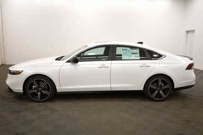 2025 Honda Accord, $35260. Photo 4