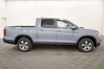 2025 Honda Ridgeline, $45385. Photo 8