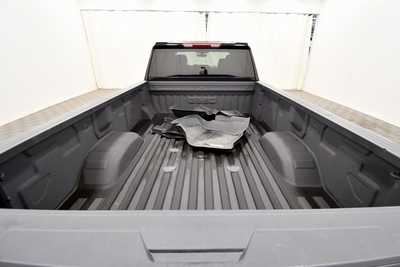 2022 GMC 3500 Crew Cab, $50479. Photo 6