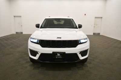 2023 Jeep Grand Cherokee, $29930. Photo 11