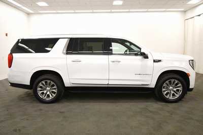 2023 GMC Yukon XL, $61707. Photo 7
