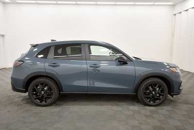 2025 Honda HR-V, $30850. Photo 8