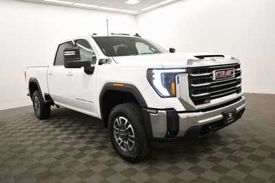 2024 GMC 2500 Crew Cab, $51989. Photo 9