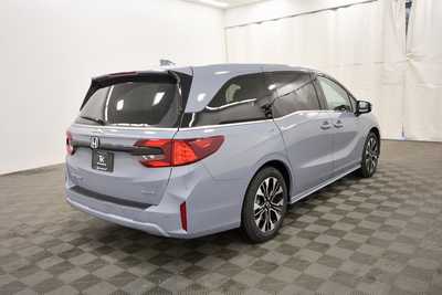 2025 Honda Odyssey, $53085. Photo 7
