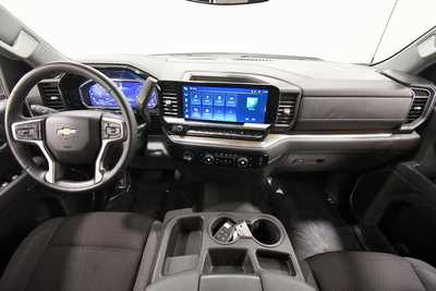 2024 Chevrolet 1500 Crew Cab, $42989. Photo 3