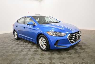 2017 Hyundai Elantra, $7874. Photo 9