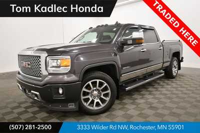 2015 GMC 1500 Crew Cab, $17989. Photo 1