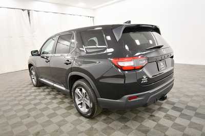2023 Honda Pilot, $37479. Photo 5