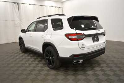2025 Honda Pilot, $56485. Photo 5