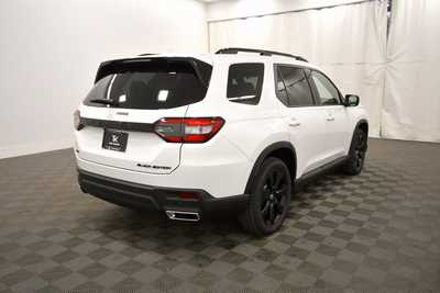 2025 Honda Pilot, $56485. Photo 7
