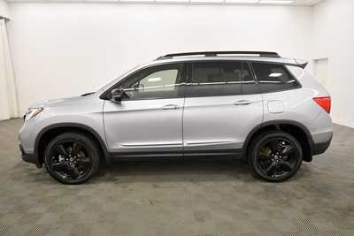2019 Honda Passport, $23679. Photo 4