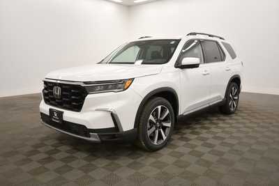 2025 Honda Pilot, $54985. Photo 2