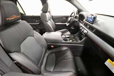 2025 Honda Pilot, $44679. Photo 12