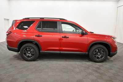 2025 Honda Pilot, $44679. Photo 8