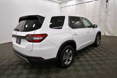 2025 Honda Pilot, $42649. Photo 8