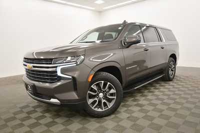 2021 Chevrolet Suburban, $42891. Photo 2