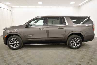 2021 Chevrolet Suburban, $42891. Photo 4