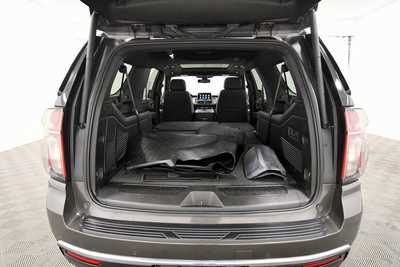 2021 Chevrolet Suburban, $42891. Photo 7