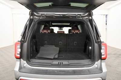 2022 Ford Expedition, $47999. Photo 7