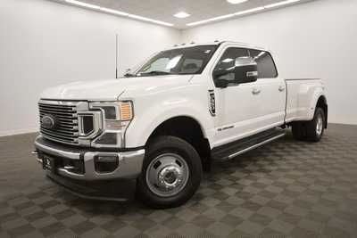 2020 Ford F350 Crew Cab, $54497. Photo 2