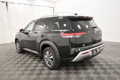 2023 Nissan Pathfinder, $31679. Photo 5