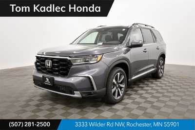 2025 Honda Pilot, $51050. Photo 1